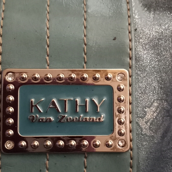 Purse - Picture 3 of 3